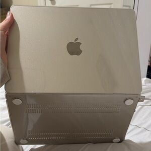 Apple MacBook in Shimmering Silver